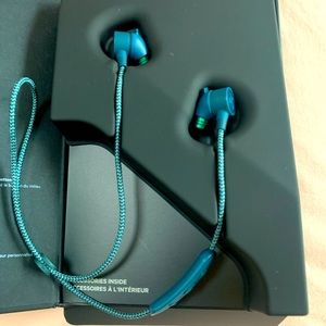 Jaybird Tarah Pro wireless headphones